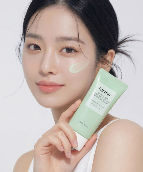 FARMIC FARMIC Superfull Veggie Green Water Essence Tone-Up Sun Cream 50ml SPF 50