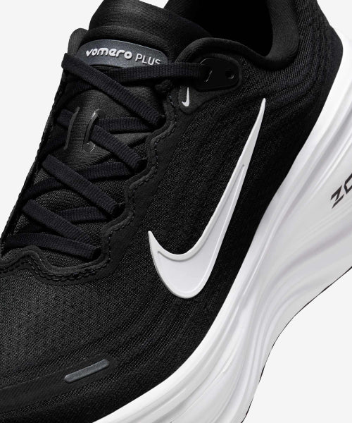 NIKE Nike Shoes Vomero Plus M - Size