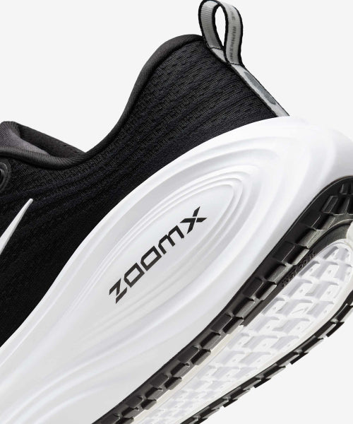 NIKE Nike Shoes Vomero Plus M - Size