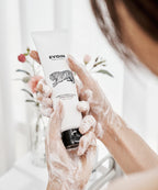 EVIDENCE IN YOUR SKIN EVIDENCE IN YOUR SKIN Camellia Hwajalmuk Set (Foam Cleanser 150ml)