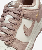 NIKE Nike Dunk Low W - Metallic Gold/Malt