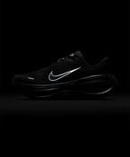 NIKE Nike Vomero Plus M - Black:Metallic Dark Gray:Cool Gray:Dark Smoke Gray