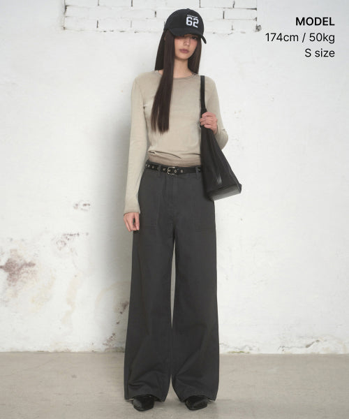 MUSINSA STANDARD WOMAN MUSINSA STANDARD WOMAN T-Shirt Slim Crew Neck Long Sleeve [Greyish Beige]
