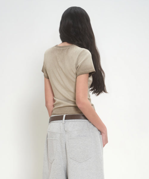 MUSINSA STANDARD WOMAN MUSINSA STANDARD WOMAN Slim Crew Neck T-Shirt (Greyish Beige)
