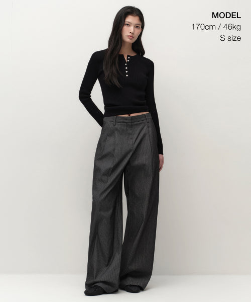 MUSINSA STANDARD WOMAN MUSINSA STANDARD WOMAN Women's Ribbed Slim Henley Neck Knit [Black]