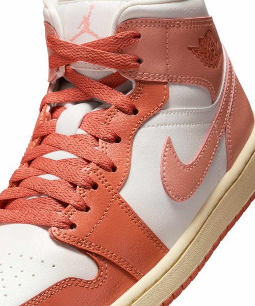 NIKE Nike Air Jordan 1 Mid W - Size