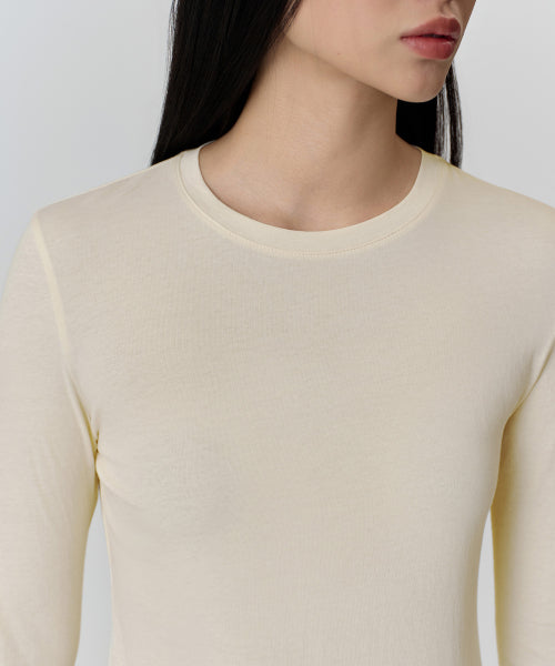 MUSINSA STANDARD WOMAN MUSINSA STANDARD WOMAN Sheer Slim Long Sleeve T-Shirt (Butter Cream)