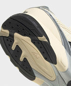 ADIDAS ADIDAS Adizero Adios OG Sneakers - Cream White: Black