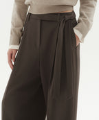 MUSINSA STANDARD WOMAN MUSINSA STANDARD WOMAN Slacks Waist Strap Wide [Khaki Brown]