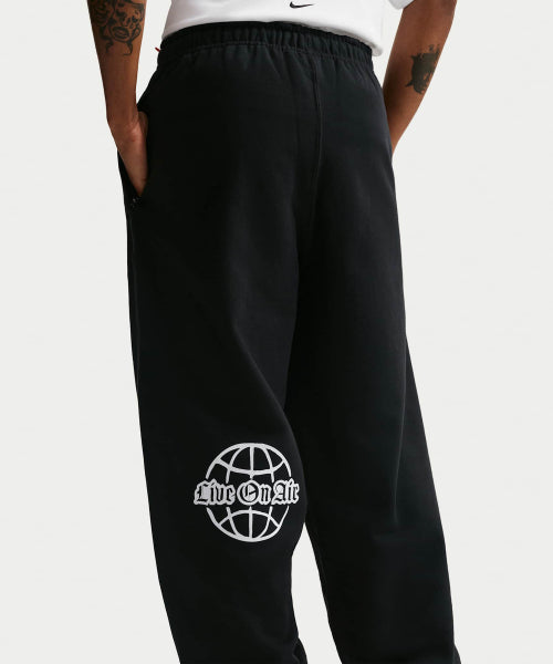 NIKE NIKE Solo Swoosh Cuff Fleece Pants M - Black