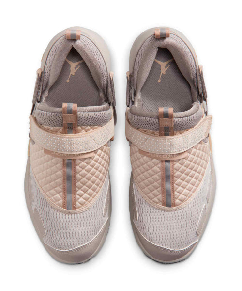 NIKE Nike Jordan Trunner LX W - Light Iron Or