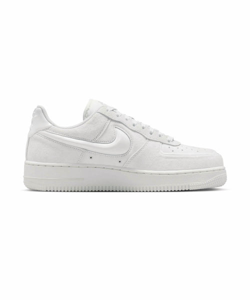 NIKE Nike Air Force 1 07 W - Off White: Light Smoke Gray