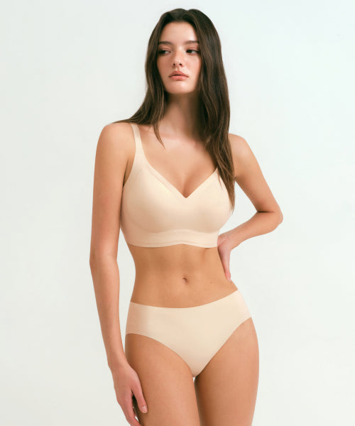 MUSINSA STANDARD WOMAN MUSINSA STANDARD WOMAN Women's Seamless Volume Boost Bra [Light Beige] - Size