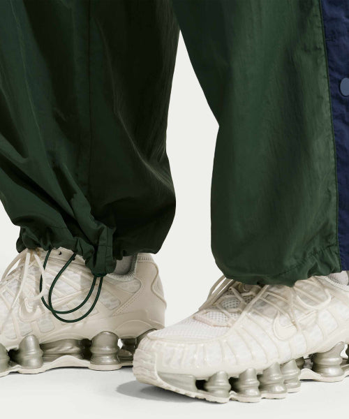 NIKE NIKE Pants High Waist Parachute