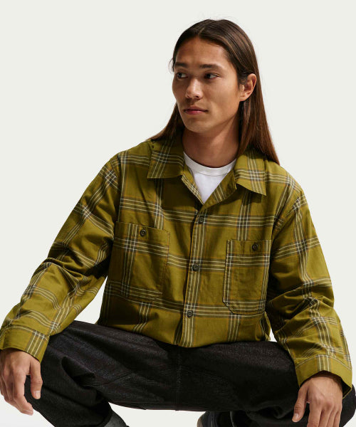 NIKE NIKE Shirt M - Olive