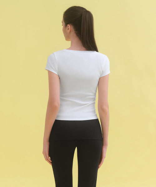 MUSINSA STANDARD WOMAN MUSINSA STANDARD WOMAN T-Shirt Slim Scoop Neck (White)