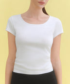MUSINSA STANDARD WOMAN MUSINSA STANDARD WOMAN T-Shirt Slim Scoop Neck (White)