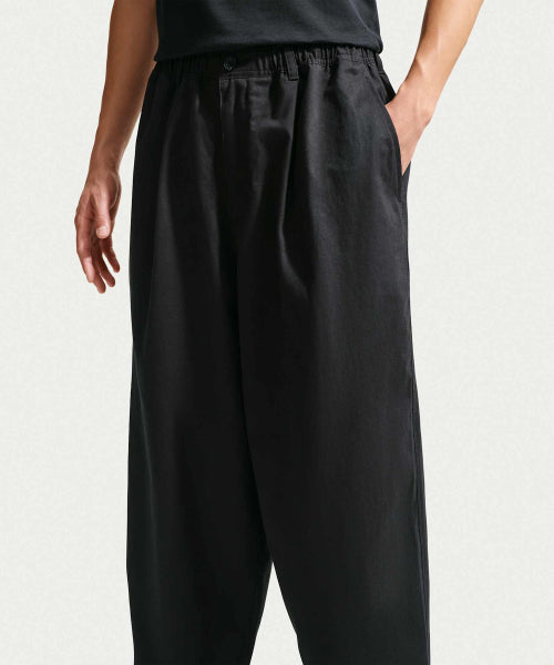NIKE NIKE Pants M - Black:White