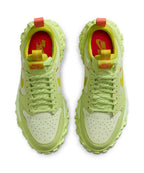 NIKE Nike Sneakers Size
