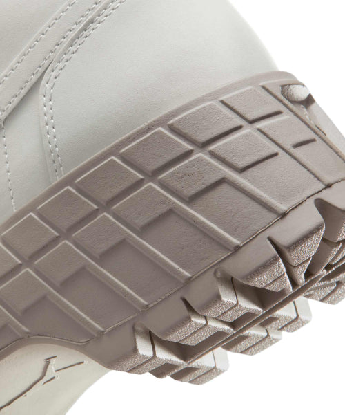 NIKE Nike Sneakers Women - Pale Gray