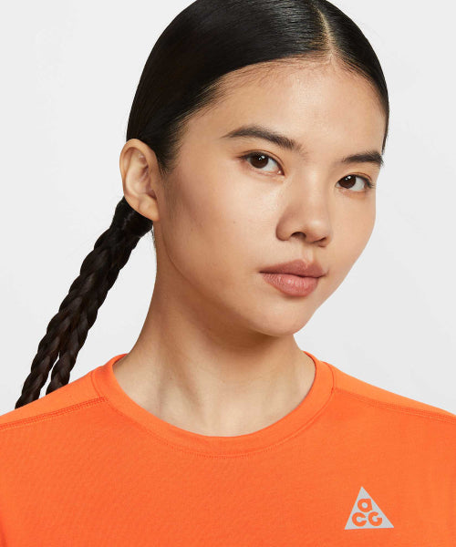 NIKE NIKE ACG Dry Fit Short Sleeve Trail Running Top W - Size M