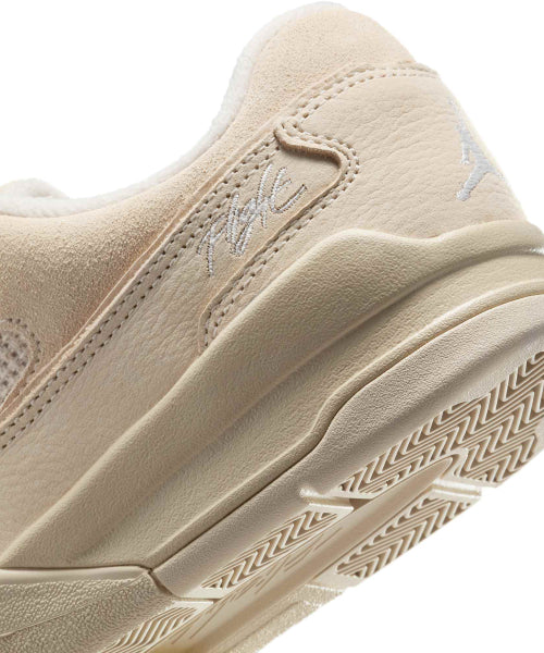 NIKE Nike Coat Women - Legend Light Brown