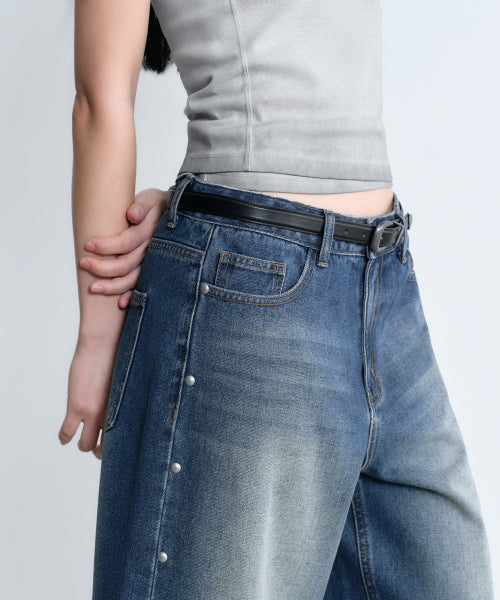MUSINSA STANDARD WOMAN MUSINSA STANDARD WOMAN Women's Denim Skater Shorts [Medium Indigo]