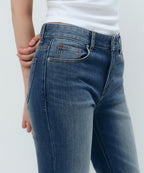 MUSINSA STANDARD WOMAN MUSINSA STANDARD WOMAN Women's Denim Low Rise Slim Flare Pants