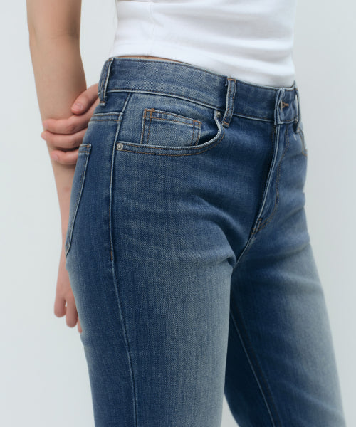 MUSINSA STANDARD WOMAN MUSINSA STANDARD WOMAN Women's Denim Low Rise Slim Flare Pants