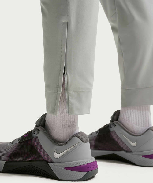 NIKE NIKE Pants M - Gray Fog:Black:Gray Fog
