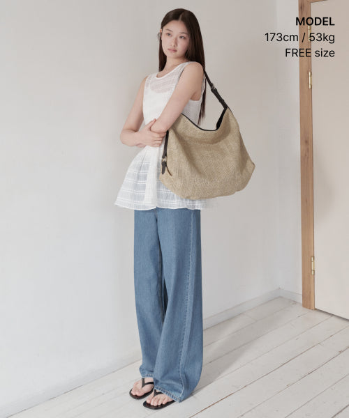 MUSINSA STANDARD WOMAN MUSINSA STANDARD WOMAN Large Hobo Bag