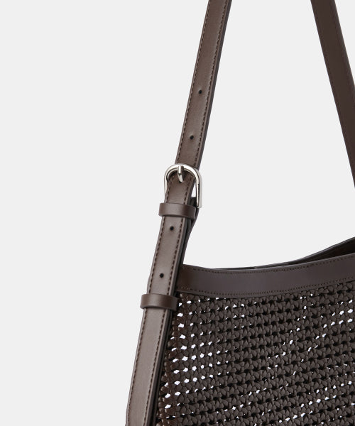MUSINSA STANDARD WOMAN MUSINSA STANDARD WOMAN Women's Net Weaving Shoulder Bag Dark Brown