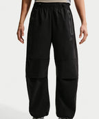 NIKE NIKE Pants M - Black