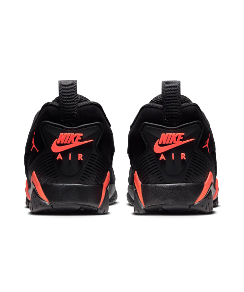 NIKE Nike Sneakers Size