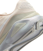 NIKE NIKE Structure 26 W - Size
