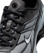 NIKE Nike Sneakers Size 285