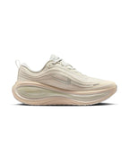 NIKE Nike Vomero Plus W - Summit White