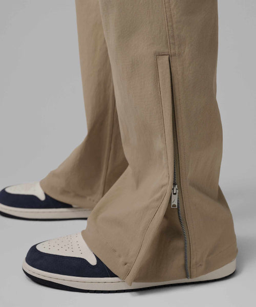 NIKE NIKE Pants M - Khaki:Black