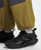 NIKE NIKE Pants M - Olive
