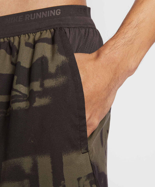 NIKE NIKE Running Shorts M - Dark Hazel