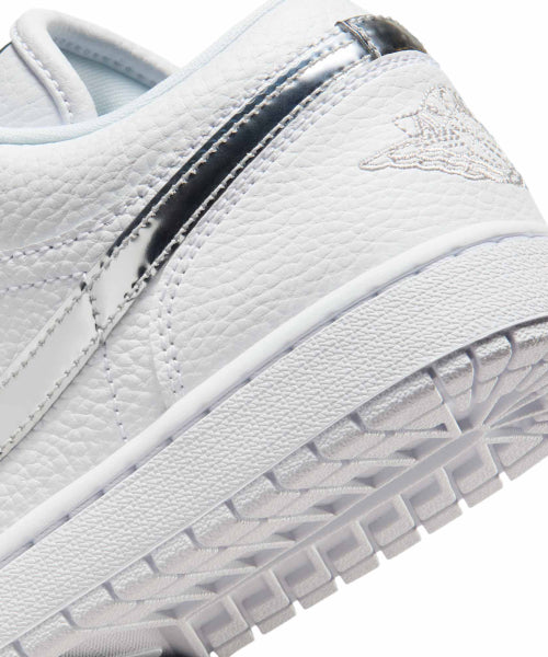 NIKE Nike Air Jordan 1 Low SE W - Size