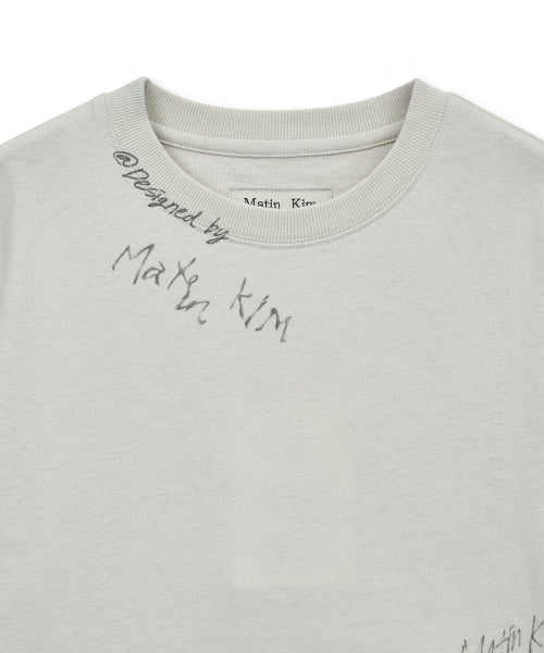 MATIN KIM MATIN KIM Graffiti Round Hem Crop Top