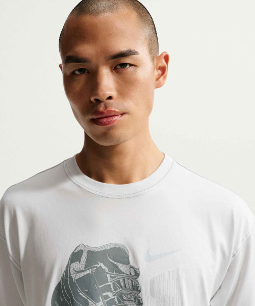 NIKE NIKE T-Shirt M - Off White:Cool Grey:Pure Platinum