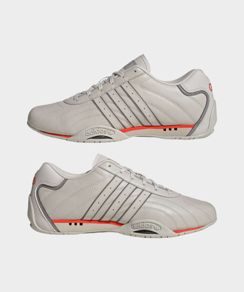 ADIDAS ADIDAS Sneakers Audi FI Team AdiRacer Low - Chalk Pearl