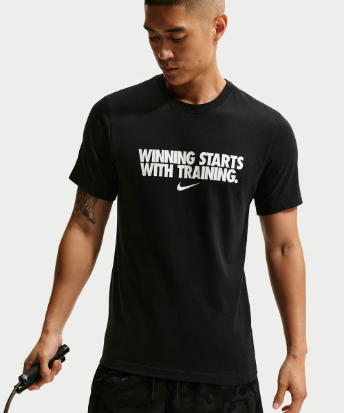 NIKE NIKE T-Shirt M - Black