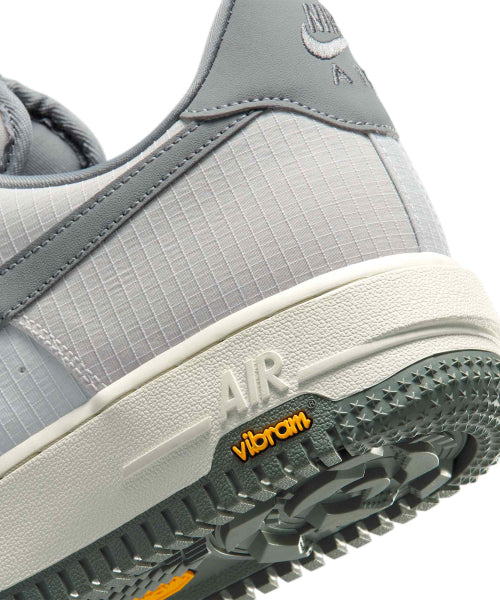NIKE NIKE Air Force 1 07 LX Vibram Sneakers - Summit White