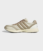 ADIDAS ADIDAS Adizero Adios OG Sneakers - White: Wonder Beige