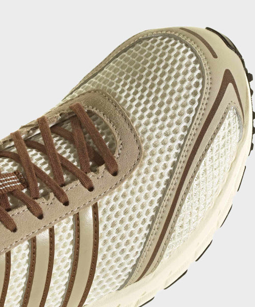 ADIDAS ADIDAS Adizero Adios OG Sneakers - White: Wonder Beige