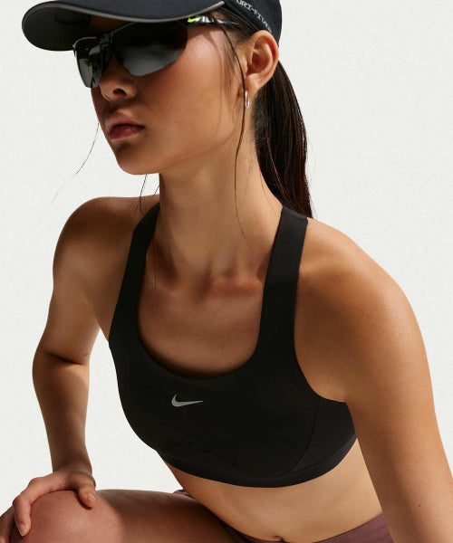 NIKE NIKE Swift High Support Lightly Lined Sports Bra W - Black:Silver