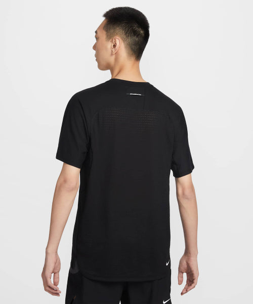 NIKE NIKE ACG Solar Chase T-Shirt M - Black:Summit White